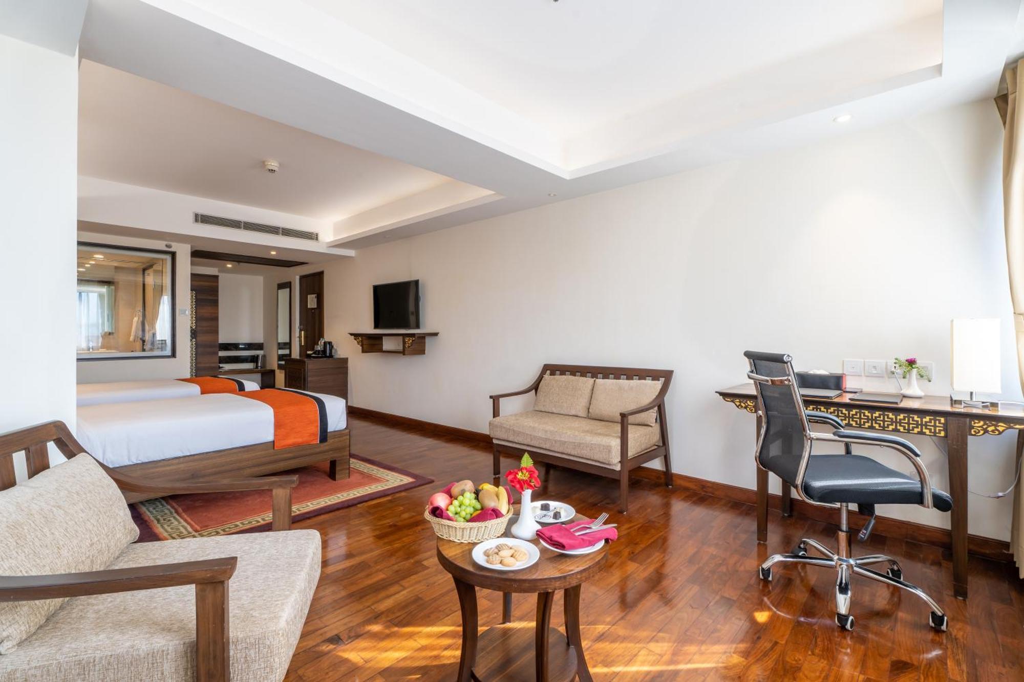 Hotel Ramada By Wyndham Kathmandu Dhumbarahi Exterior foto